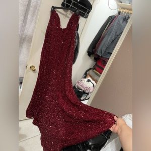 Burgundy sequin mermaid dress with thigh slit, size 3x, only worn once.